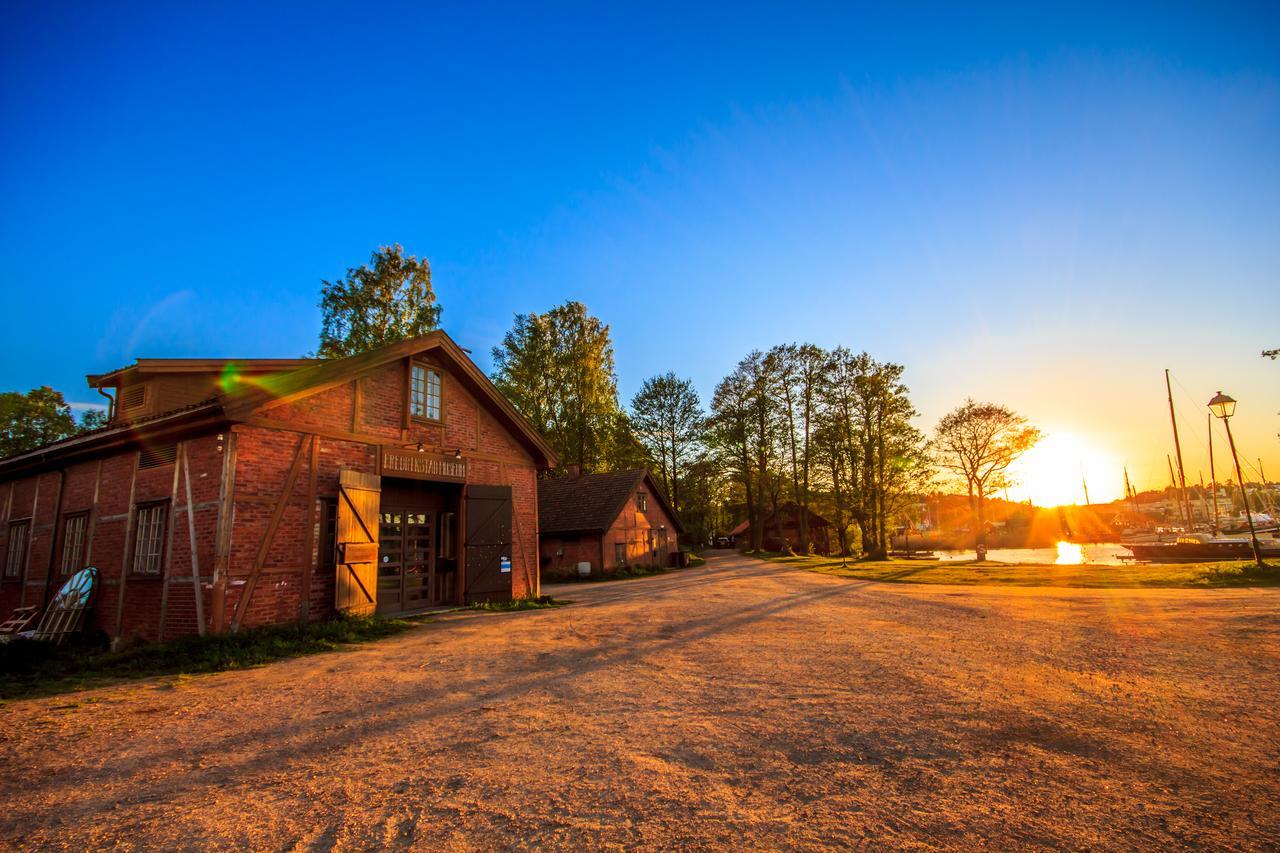 Bed and Breakfast Magasinet Фредрикстад Экстерьер фото